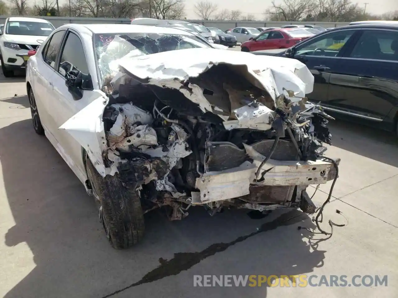 9 Photograph of a damaged car 4T1B11HK4KU229189 TOYOTA CAMRY 2019