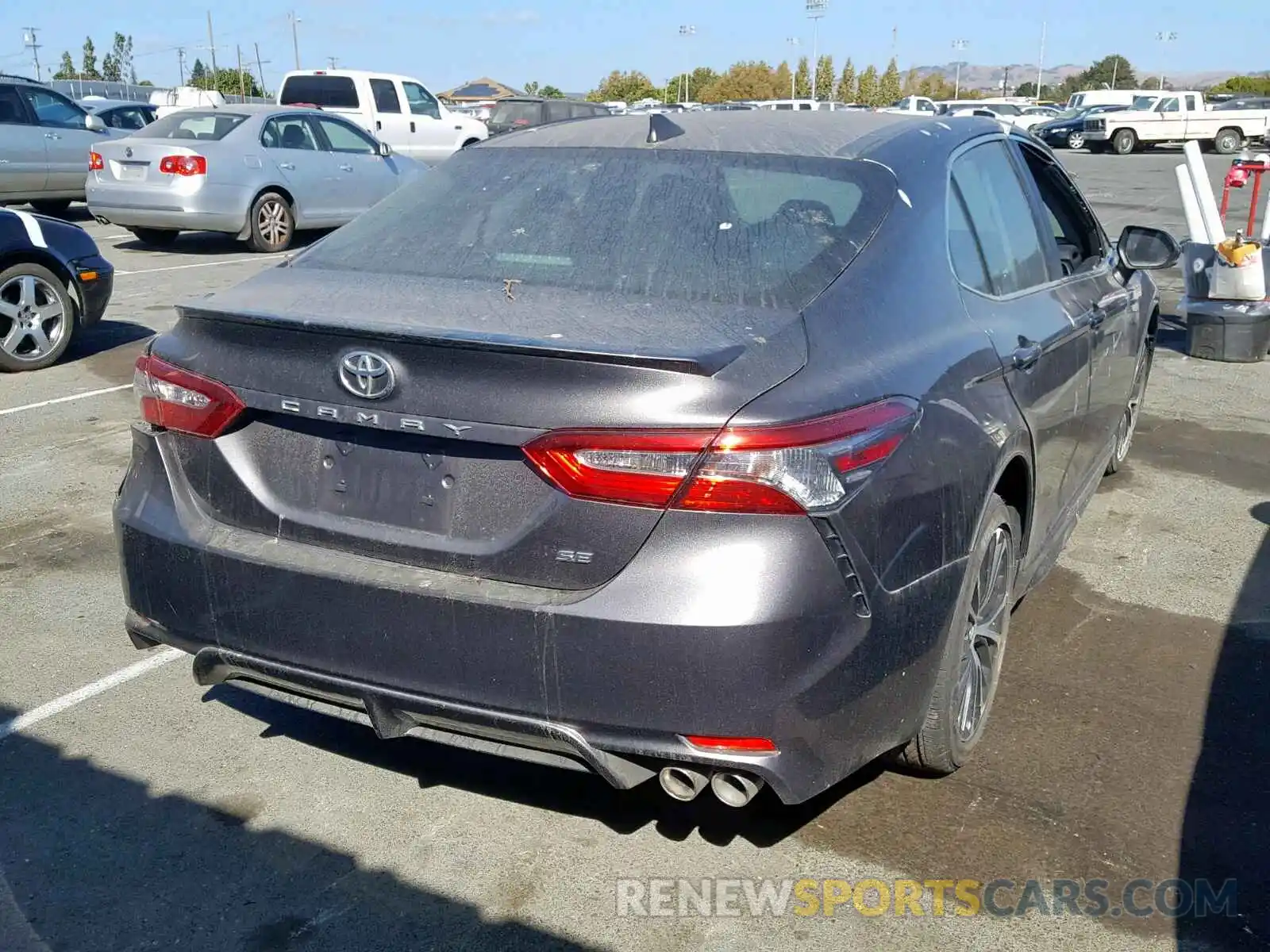 4 Photograph of a damaged car 4T1B11HK4KU229385 TOYOTA CAMRY 2019