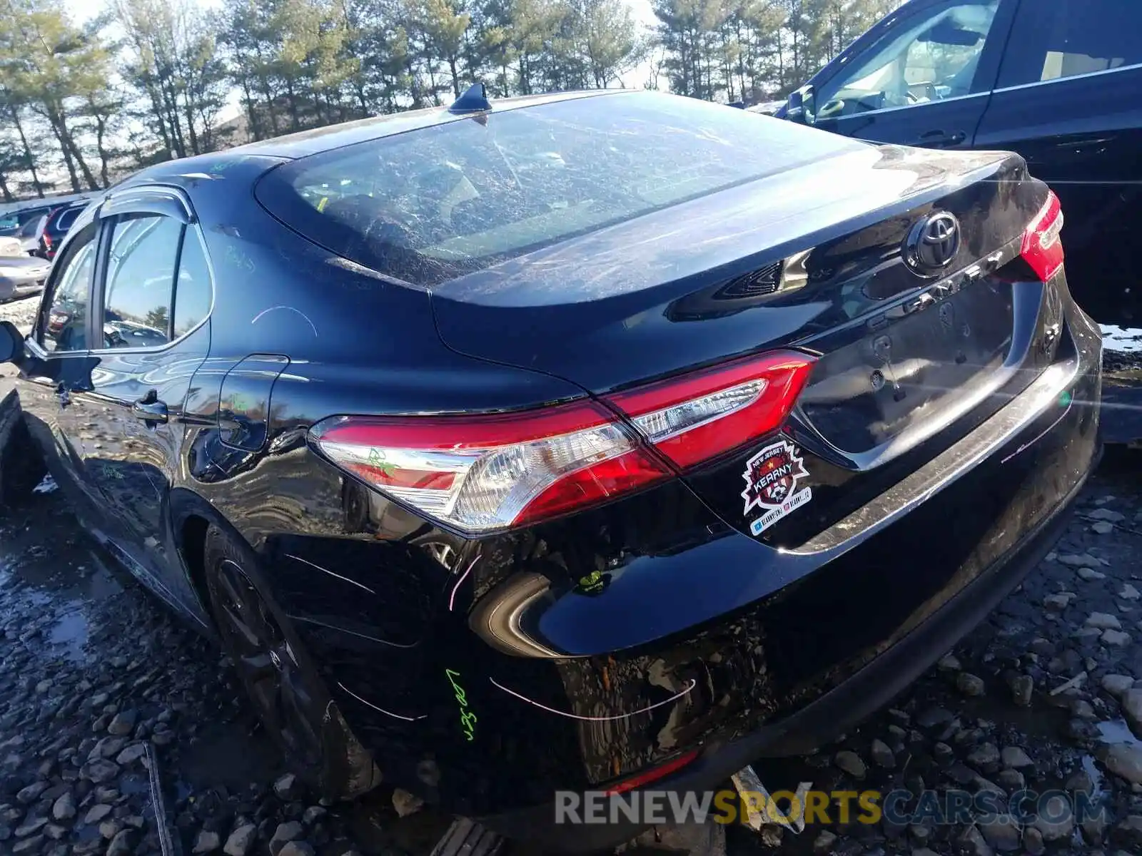 3 Photograph of a damaged car 4T1B11HK4KU229516 TOYOTA CAMRY 2019