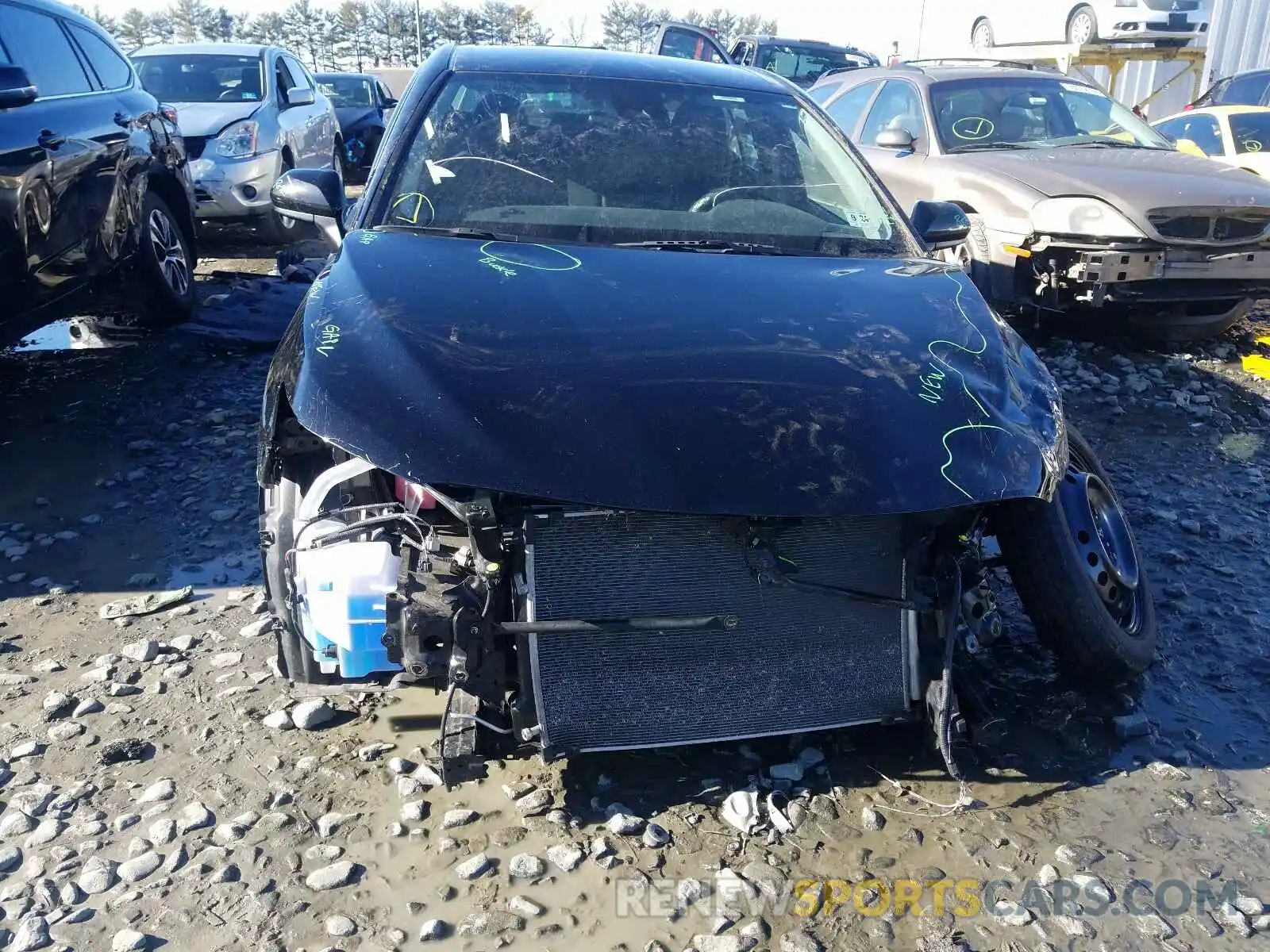 9 Photograph of a damaged car 4T1B11HK4KU229516 TOYOTA CAMRY 2019