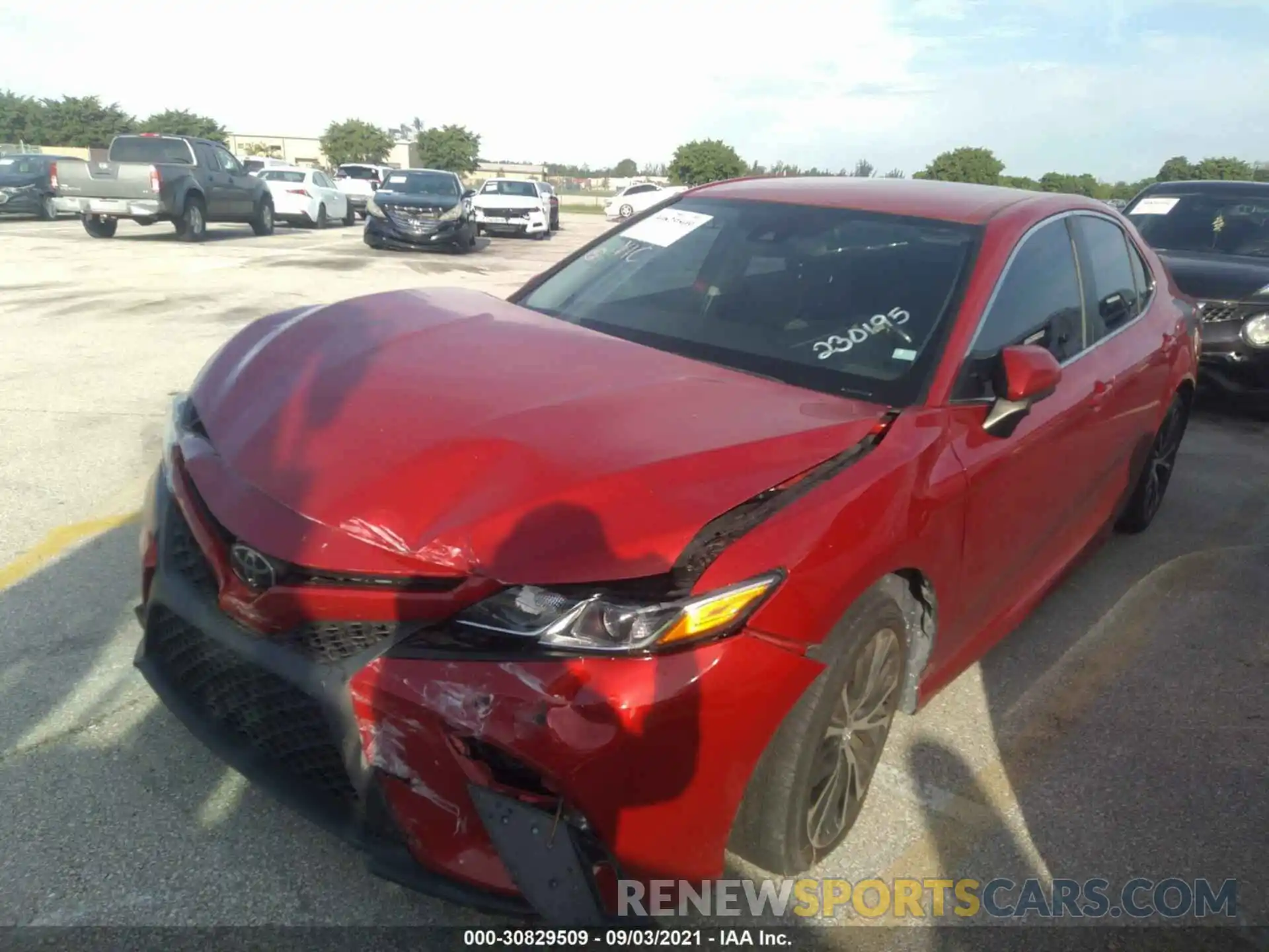 2 Photograph of a damaged car 4T1B11HK4KU230195 TOYOTA CAMRY 2019