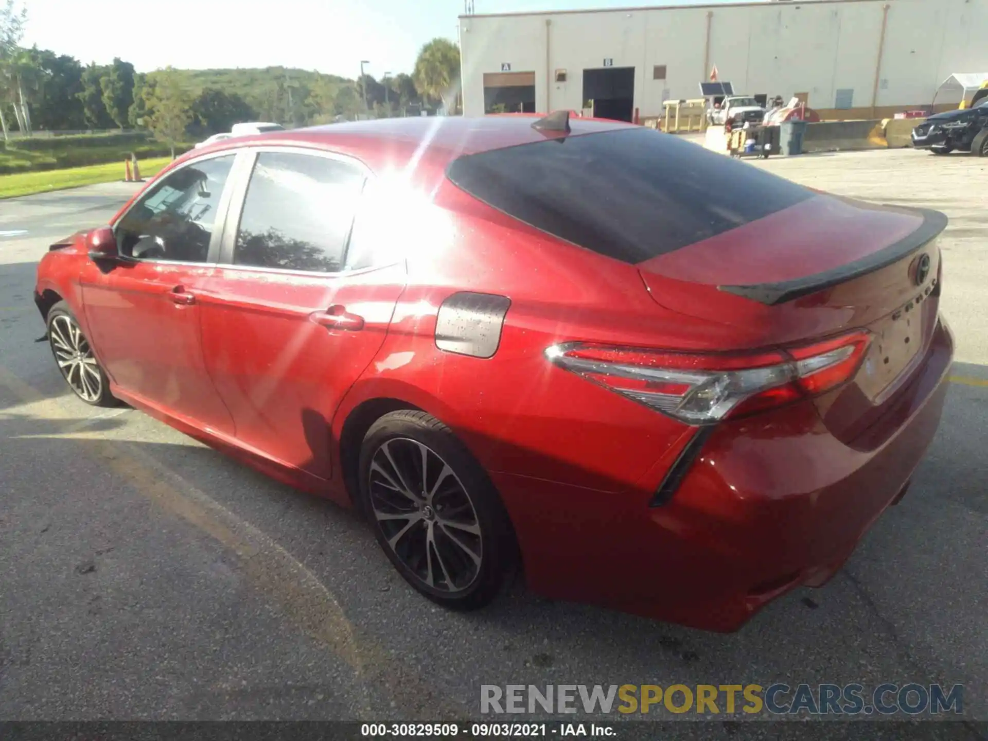 3 Photograph of a damaged car 4T1B11HK4KU230195 TOYOTA CAMRY 2019