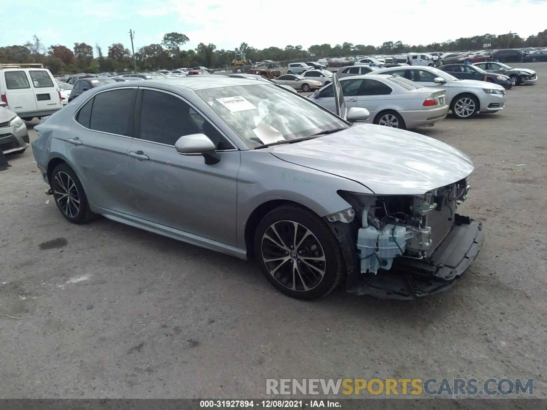 1 Photograph of a damaged car 4T1B11HK4KU230259 TOYOTA CAMRY 2019