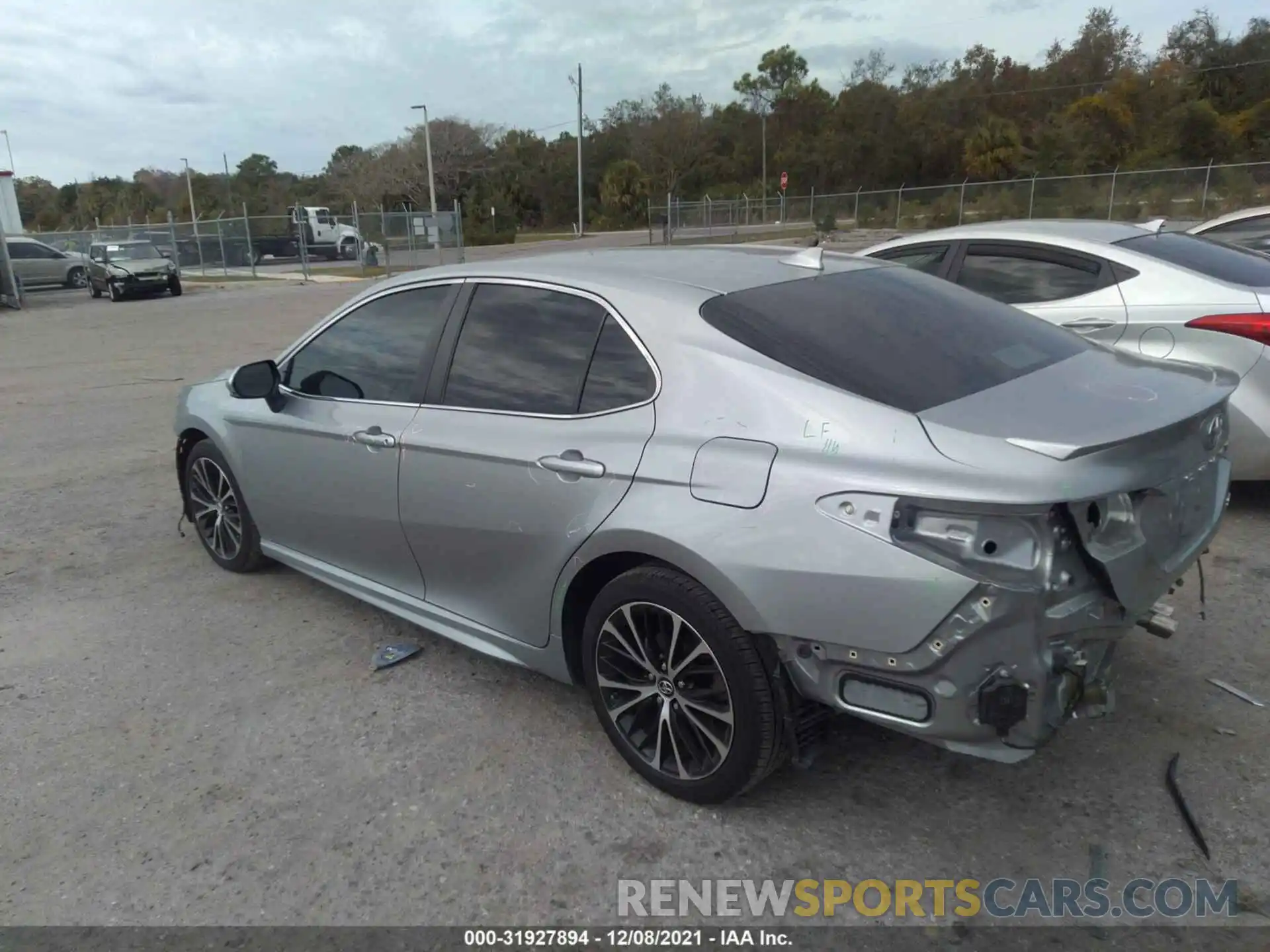 3 Photograph of a damaged car 4T1B11HK4KU230259 TOYOTA CAMRY 2019