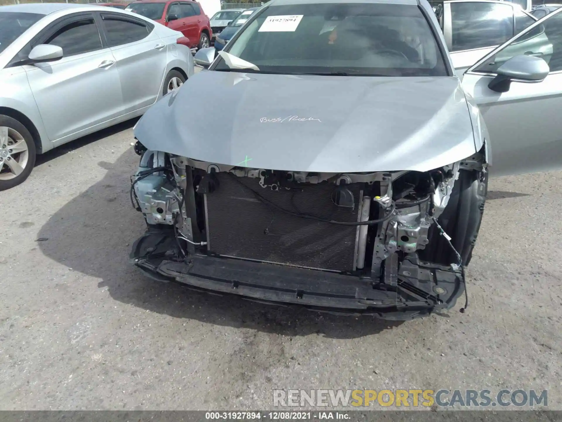 6 Photograph of a damaged car 4T1B11HK4KU230259 TOYOTA CAMRY 2019