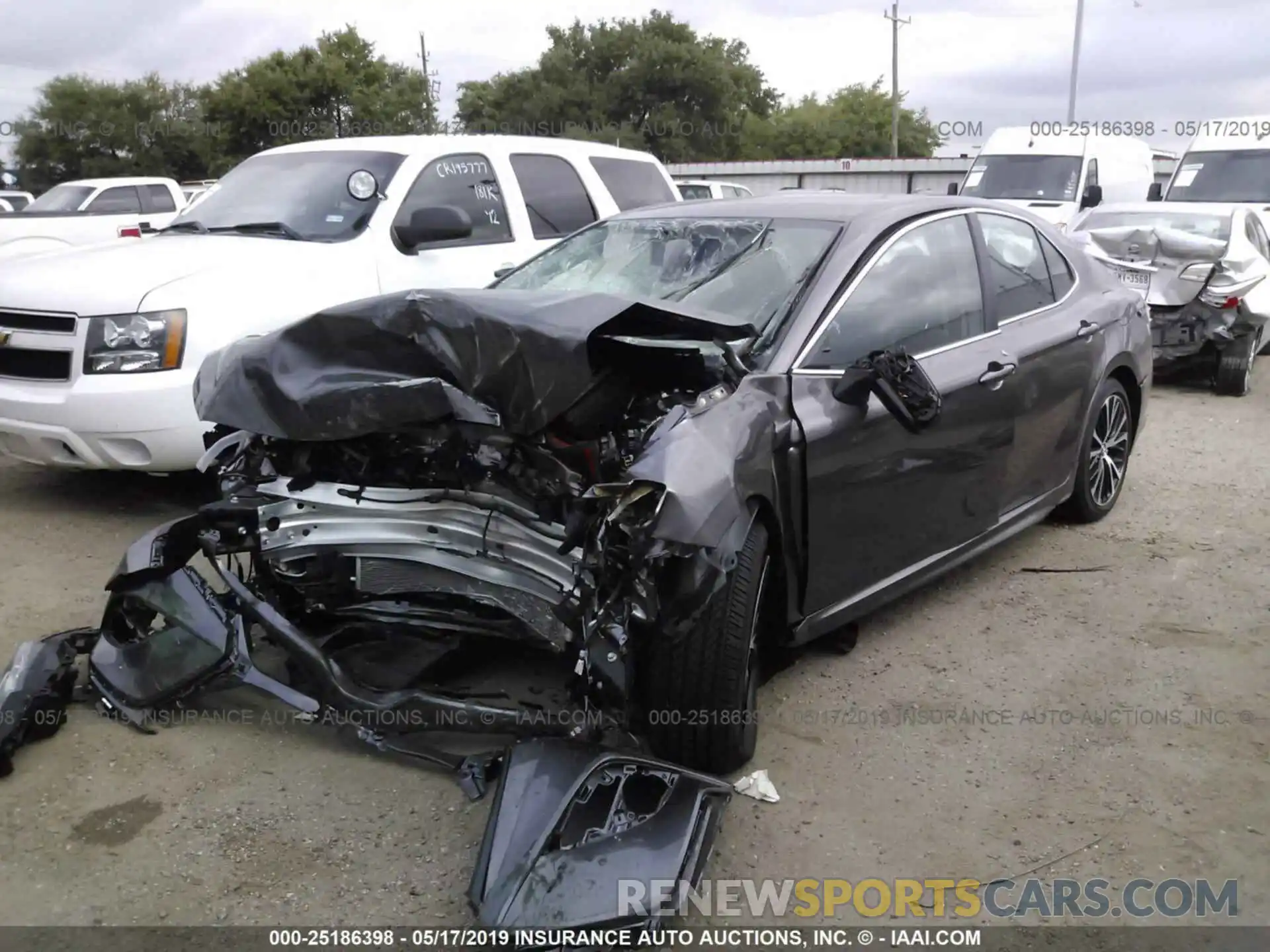 2 Photograph of a damaged car 4T1B11HK4KU230407 TOYOTA CAMRY 2019