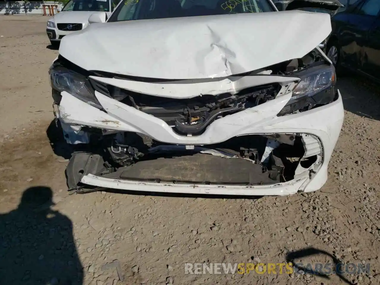 9 Photograph of a damaged car 4T1B11HK4KU230570 TOYOTA CAMRY 2019