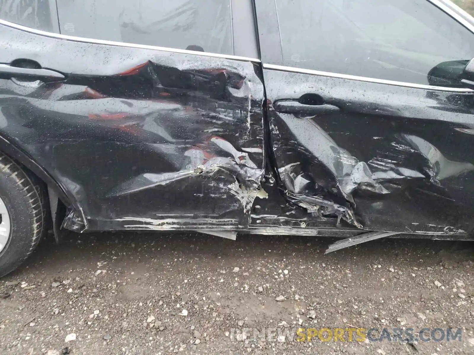 9 Photograph of a damaged car 4T1B11HK4KU231329 TOYOTA CAMRY 2019