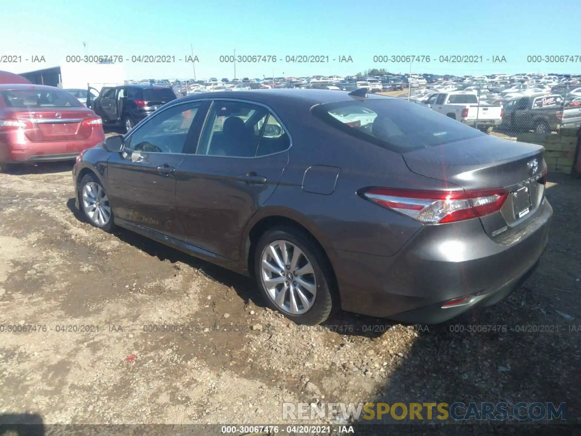 3 Photograph of a damaged car 4T1B11HK4KU231637 TOYOTA CAMRY 2019