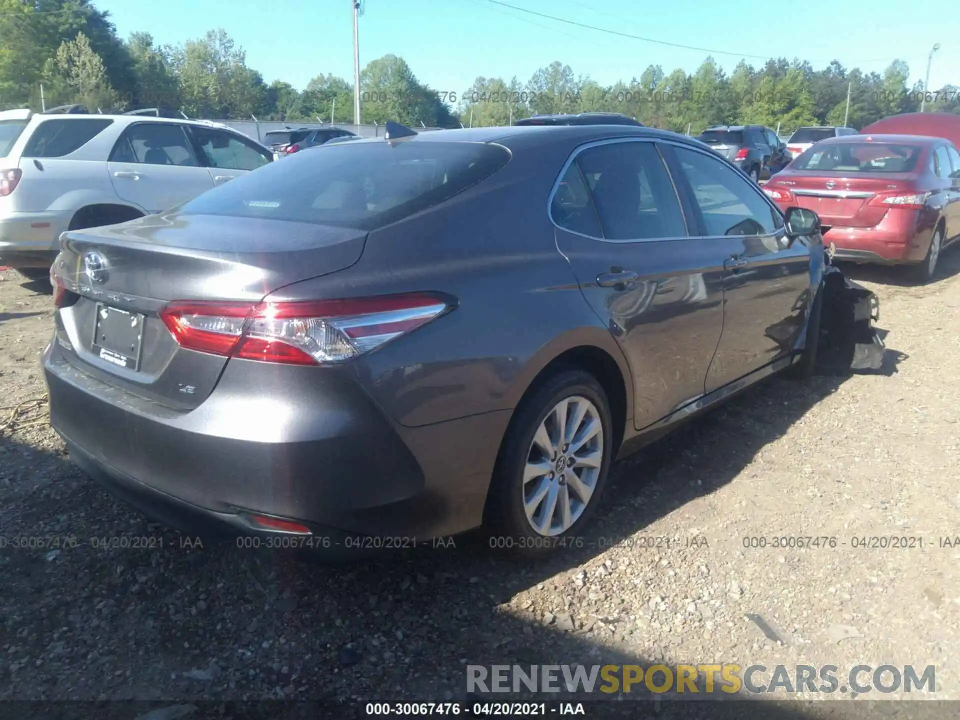 4 Photograph of a damaged car 4T1B11HK4KU231637 TOYOTA CAMRY 2019