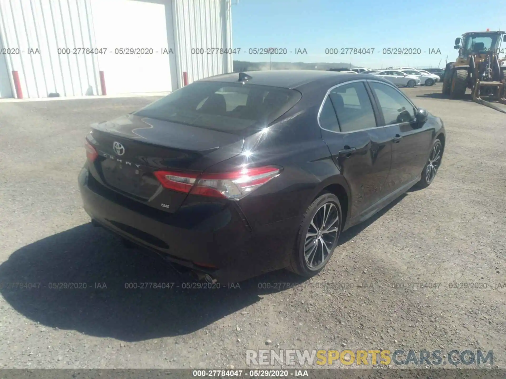 4 Photograph of a damaged car 4T1B11HK4KU233405 TOYOTA CAMRY 2019