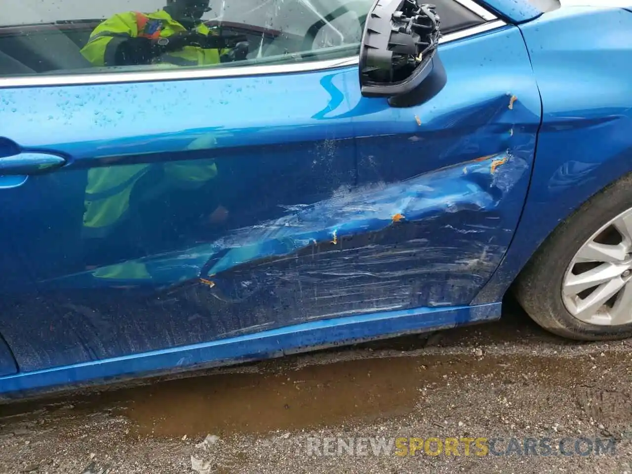 9 Photograph of a damaged car 4T1B11HK4KU235543 TOYOTA CAMRY 2019