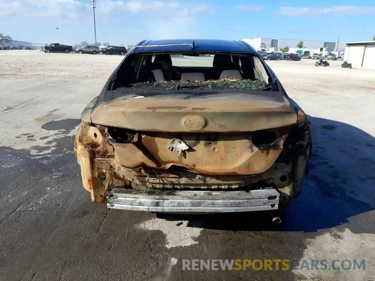 9 Photograph of a damaged car 4T1B11HK4KU236465 TOYOTA CAMRY 2019