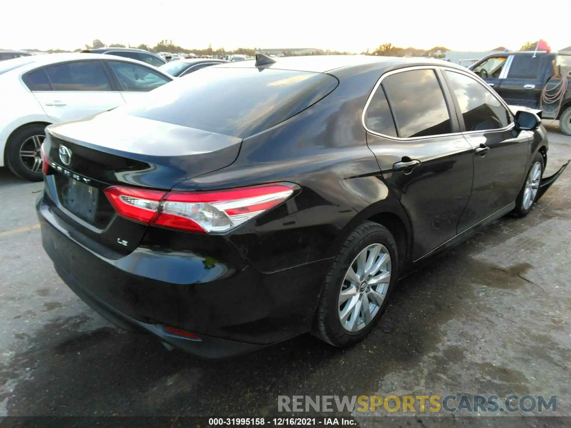 4 Photograph of a damaged car 4T1B11HK4KU238247 TOYOTA CAMRY 2019