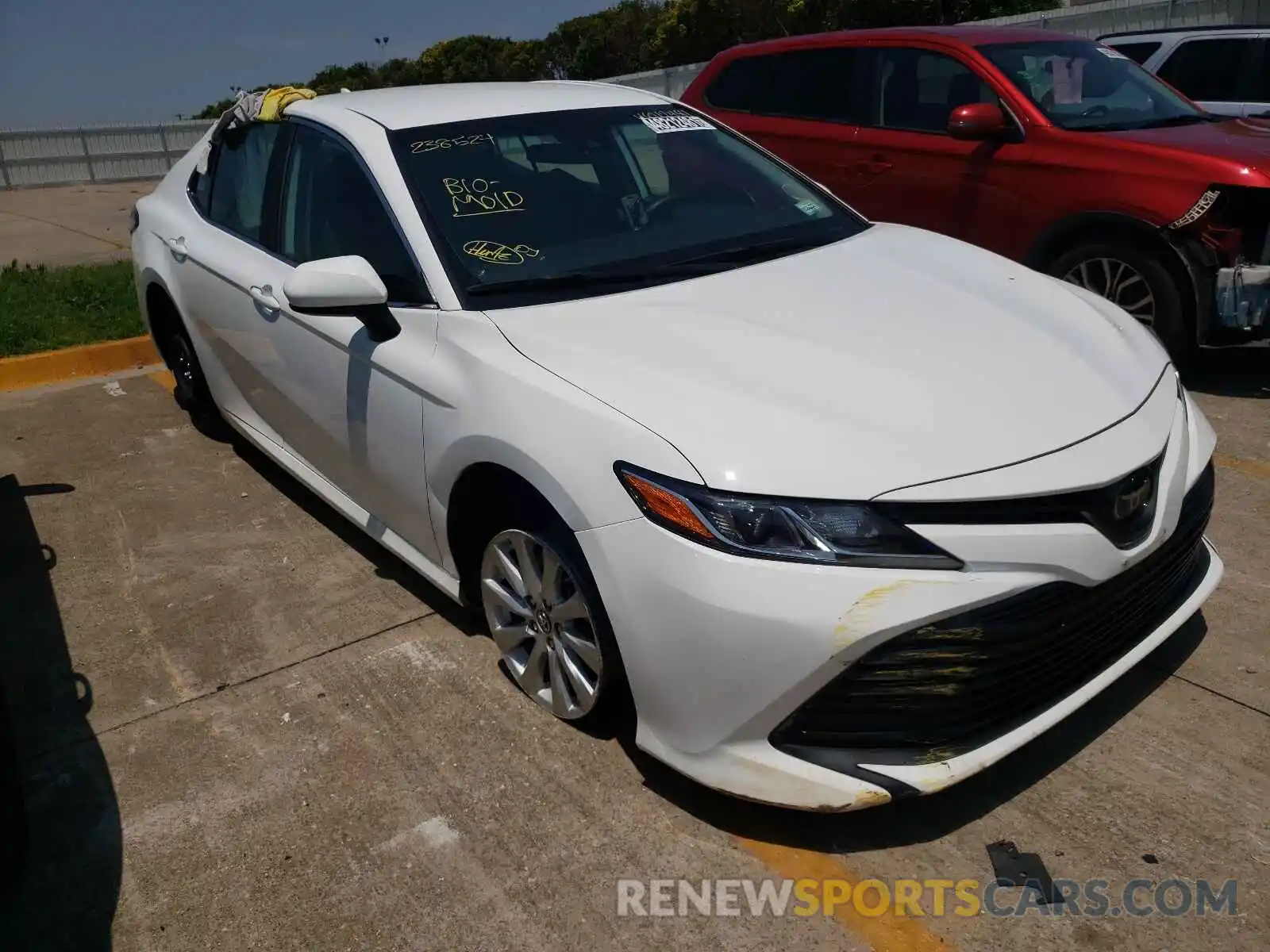 1 Photograph of a damaged car 4T1B11HK4KU238524 TOYOTA CAMRY 2019