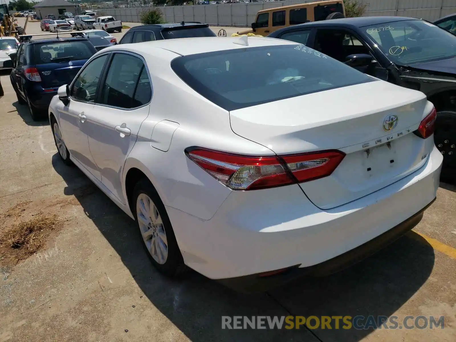 3 Photograph of a damaged car 4T1B11HK4KU238524 TOYOTA CAMRY 2019