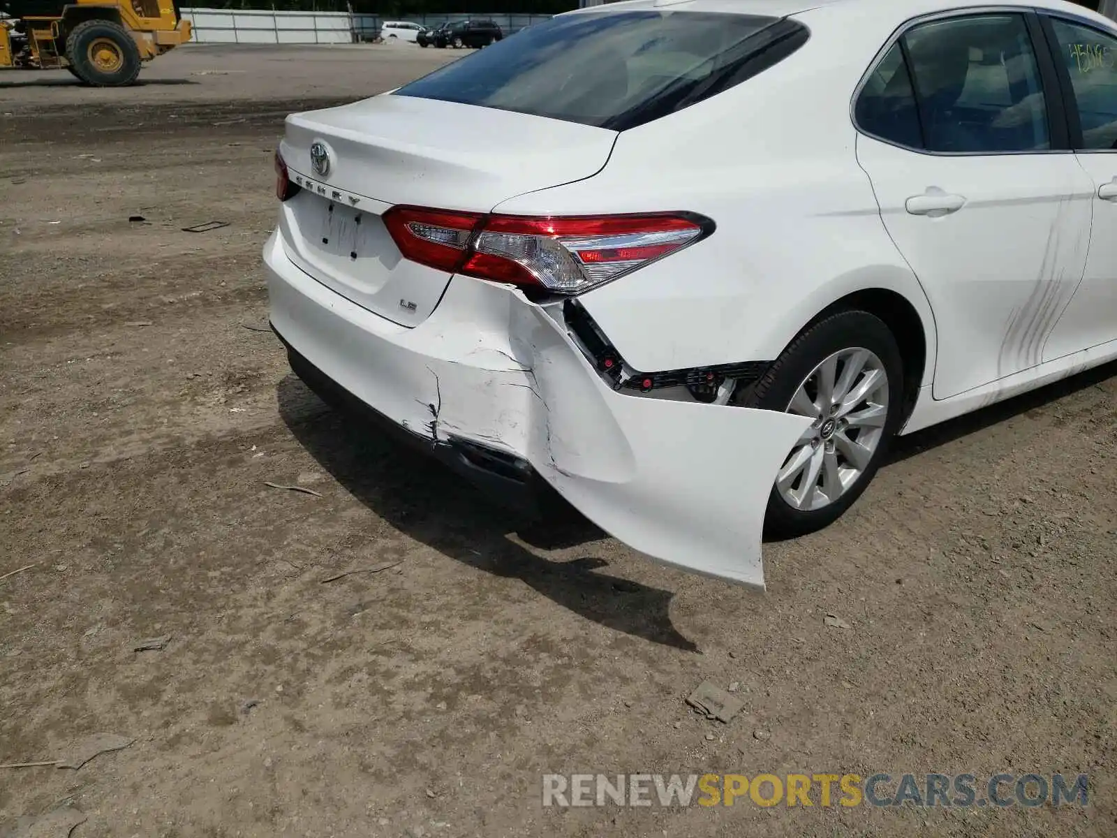 9 Photograph of a damaged car 4T1B11HK4KU239155 TOYOTA CAMRY 2019