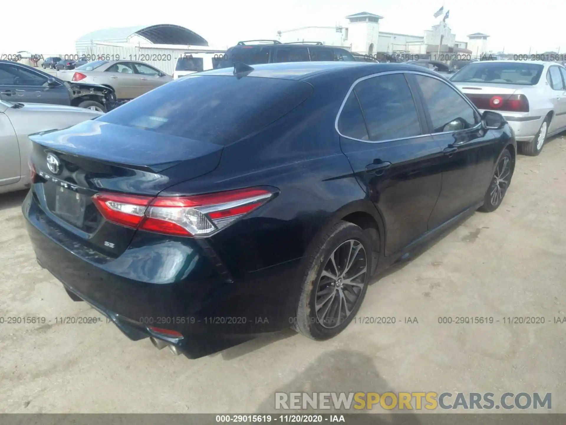 4 Фотография поврежденного автомобиля 4T1B11HK4KU239544 TOYOTA CAMRY 2019