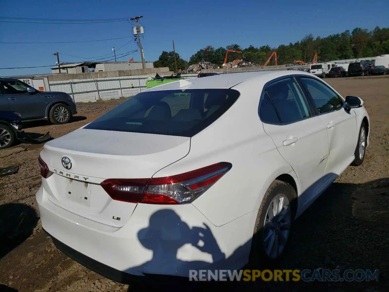 4 Photograph of a damaged car 4T1B11HK4KU239771 TOYOTA CAMRY 2019