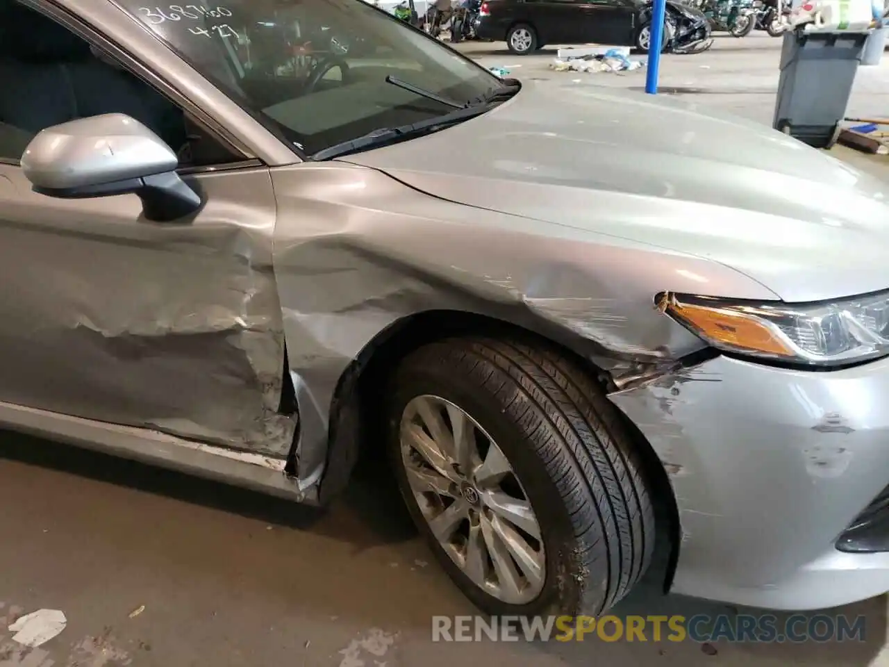 9 Photograph of a damaged car 4T1B11HK4KU240404 TOYOTA CAMRY 2019