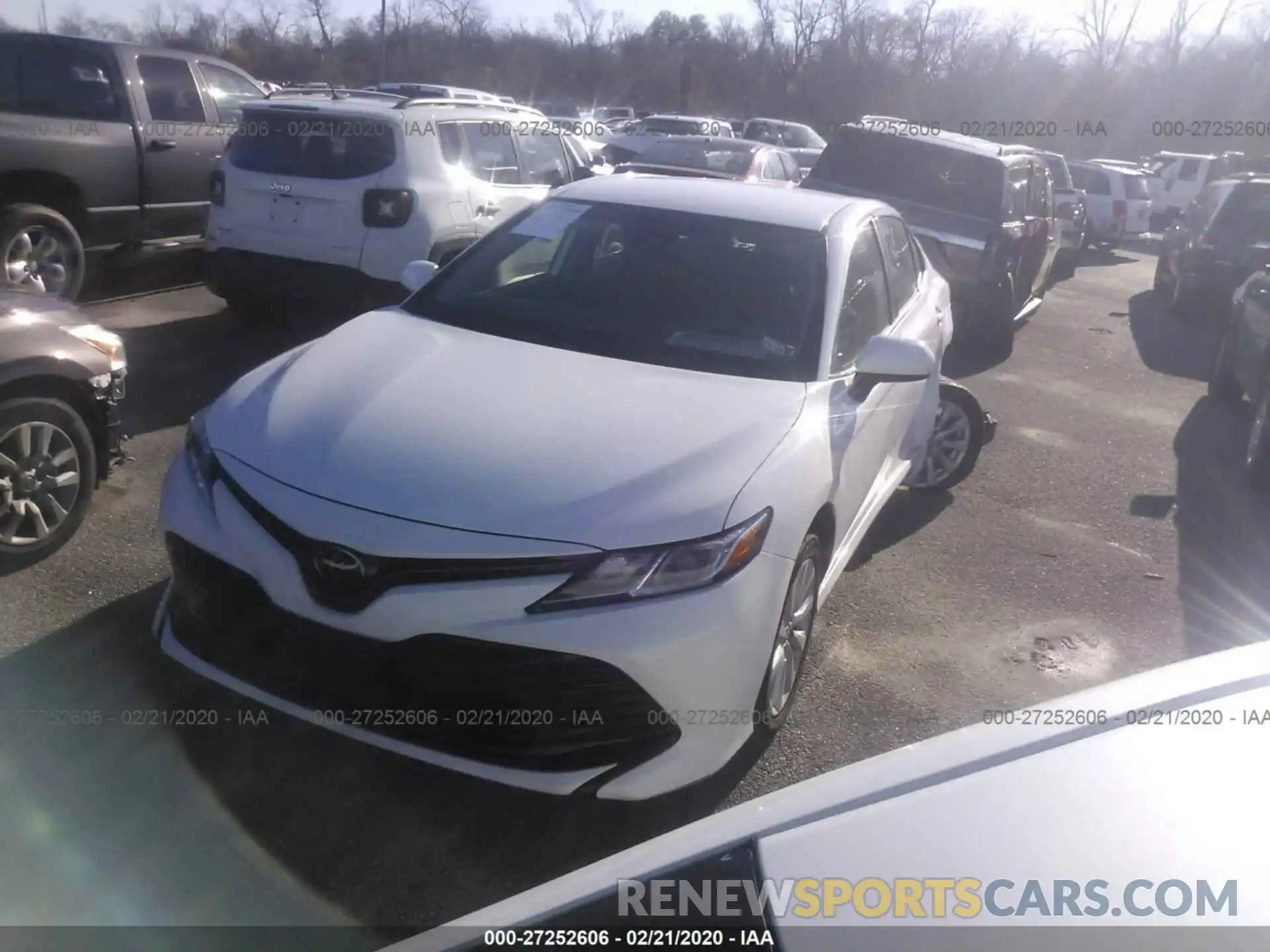 2 Photograph of a damaged car 4T1B11HK4KU241018 TOYOTA CAMRY 2019