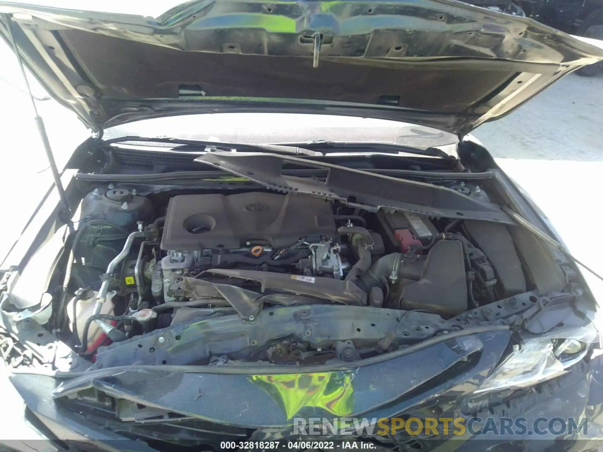 10 Photograph of a damaged car 4T1B11HK4KU243254 TOYOTA CAMRY 2019