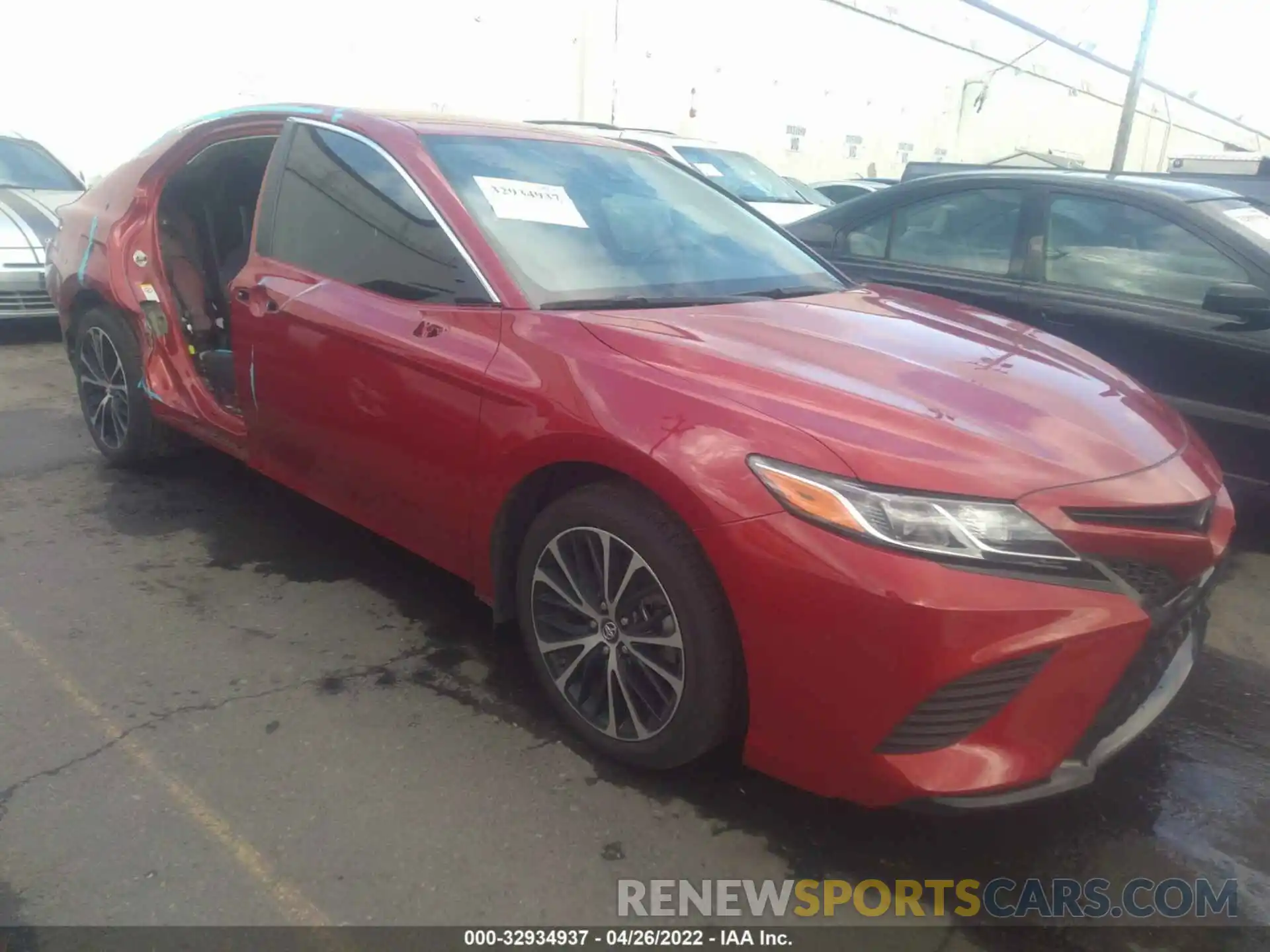 1 Photograph of a damaged car 4T1B11HK4KU245019 TOYOTA CAMRY 2019