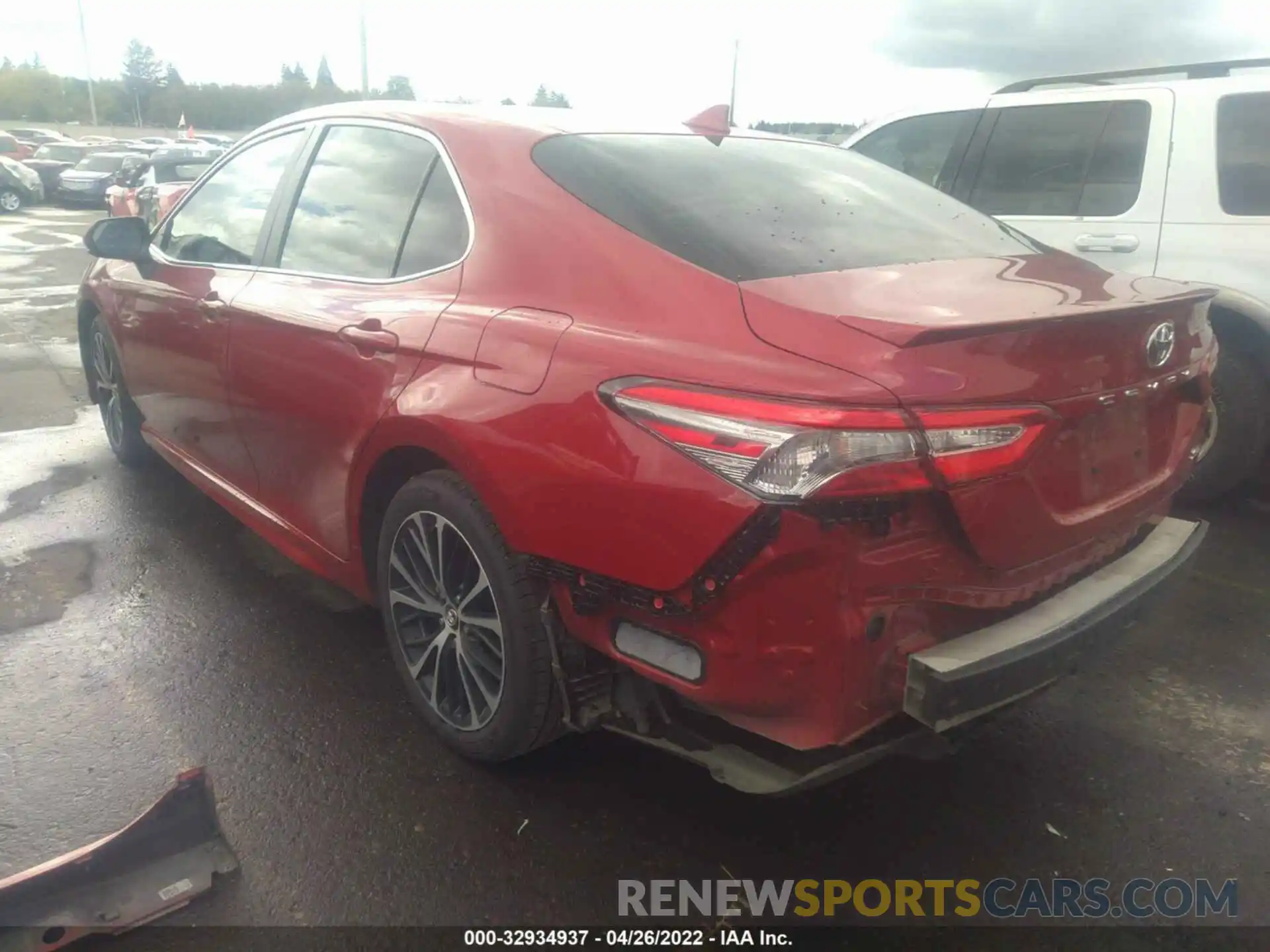 3 Photograph of a damaged car 4T1B11HK4KU245019 TOYOTA CAMRY 2019