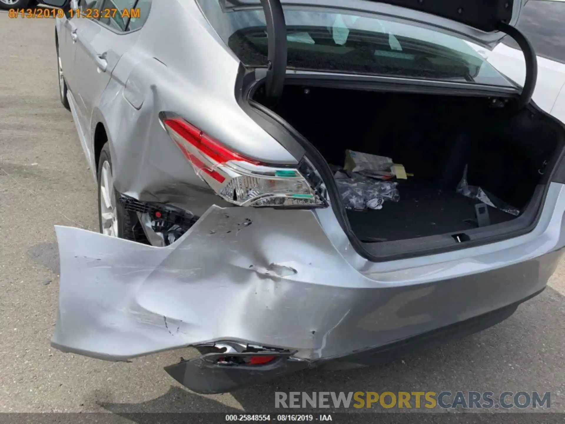 11 Photograph of a damaged car 4T1B11HK4KU245179 TOYOTA CAMRY 2019