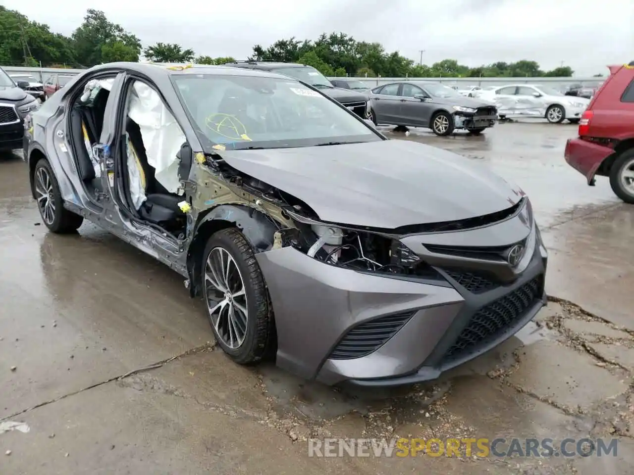 1 Photograph of a damaged car 4T1B11HK4KU248566 TOYOTA CAMRY 2019