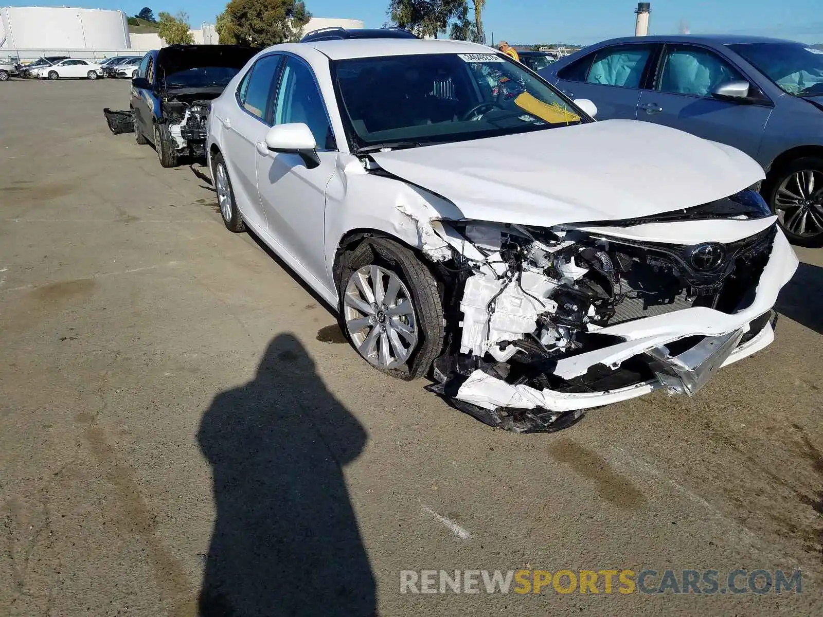 1 Photograph of a damaged car 4T1B11HK4KU249944 TOYOTA CAMRY 2019