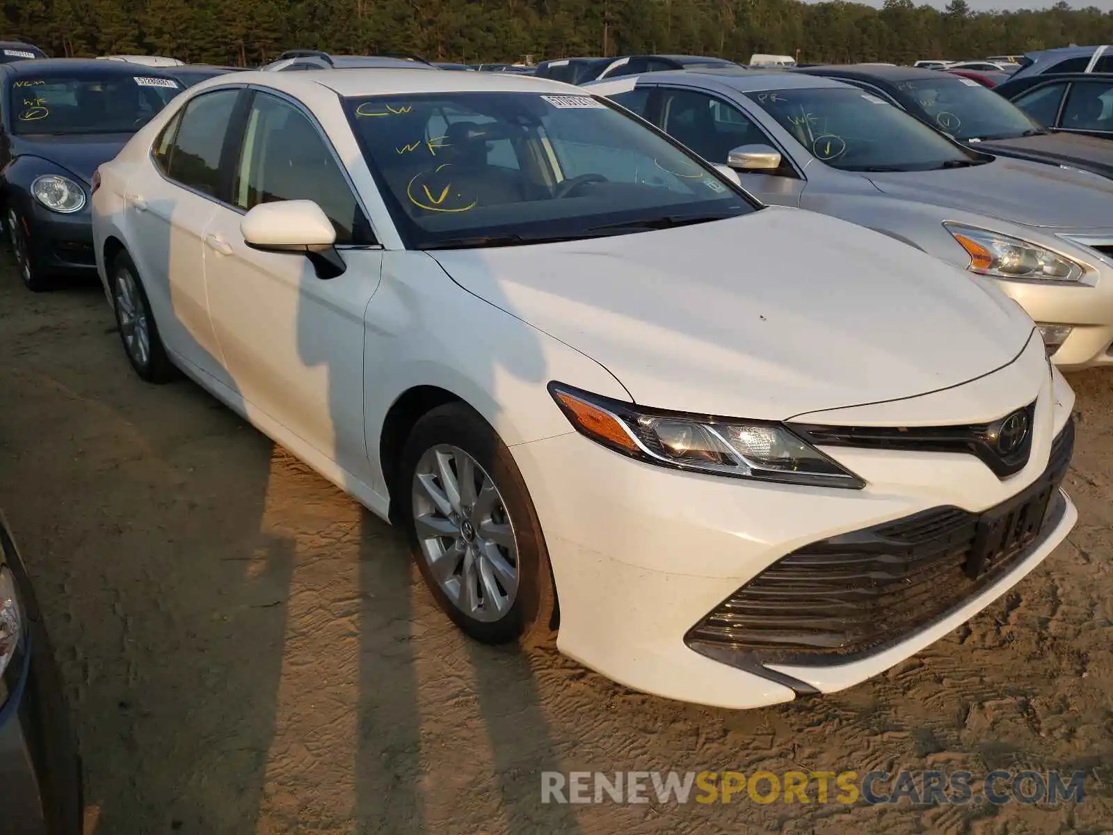 1 Photograph of a damaged car 4T1B11HK4KU252407 TOYOTA CAMRY 2019