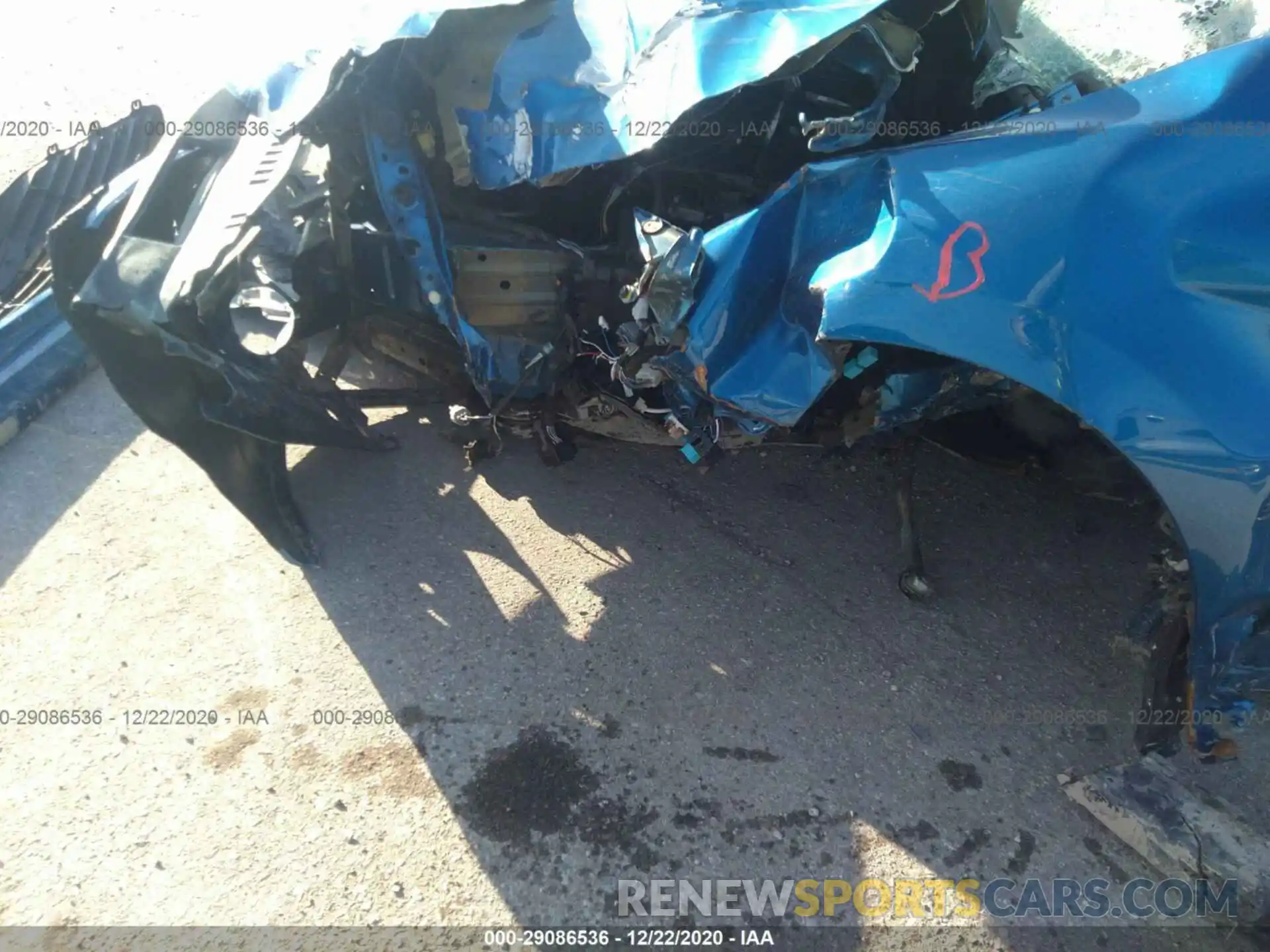 13 Photograph of a damaged car 4T1B11HK4KU253332 TOYOTA CAMRY 2019