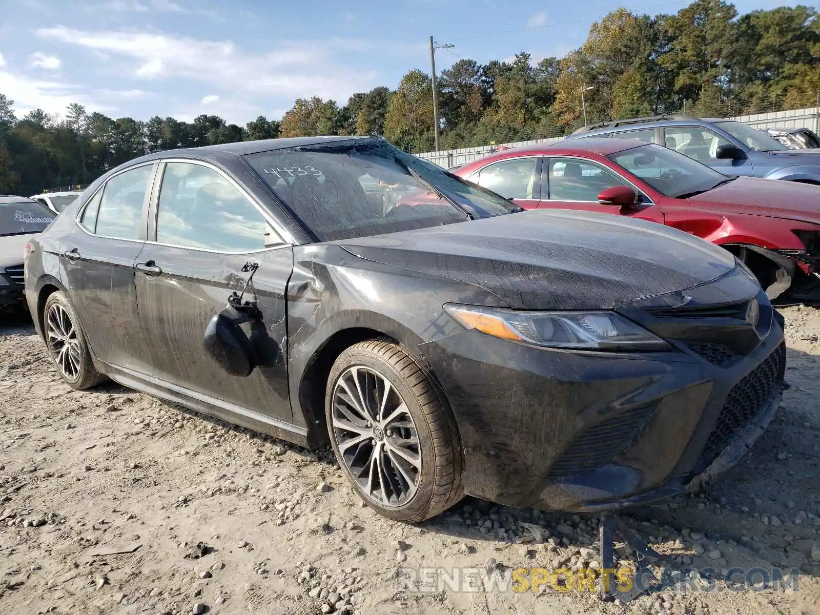 1 Photograph of a damaged car 4T1B11HK4KU254433 TOYOTA CAMRY 2019