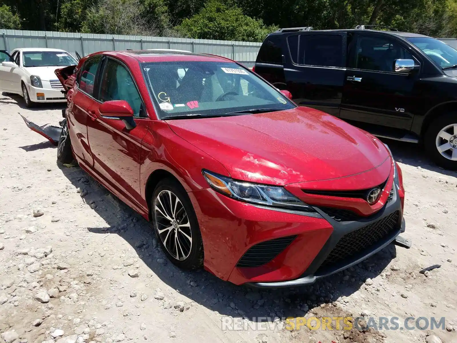 1 Photograph of a damaged car 4T1B11HK4KU254996 TOYOTA CAMRY 2019