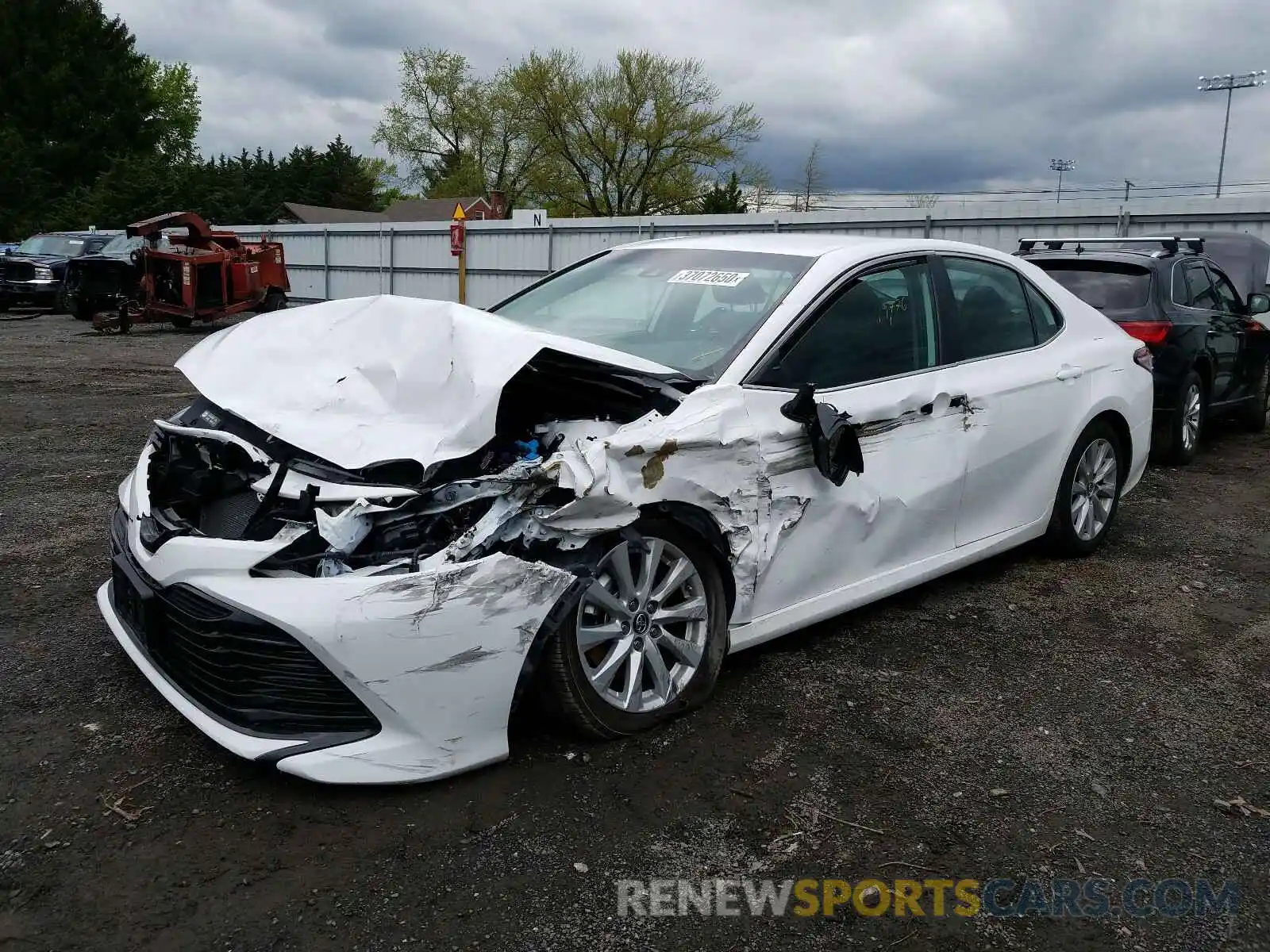 2 Photograph of a damaged car 4T1B11HK4KU255680 TOYOTA CAMRY 2019