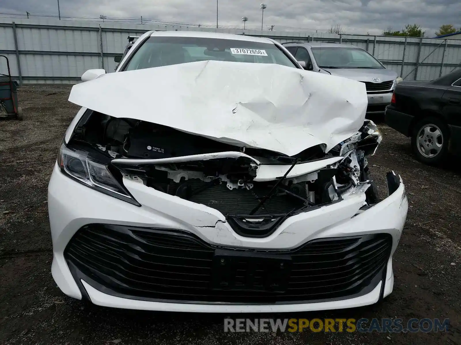 9 Photograph of a damaged car 4T1B11HK4KU255680 TOYOTA CAMRY 2019