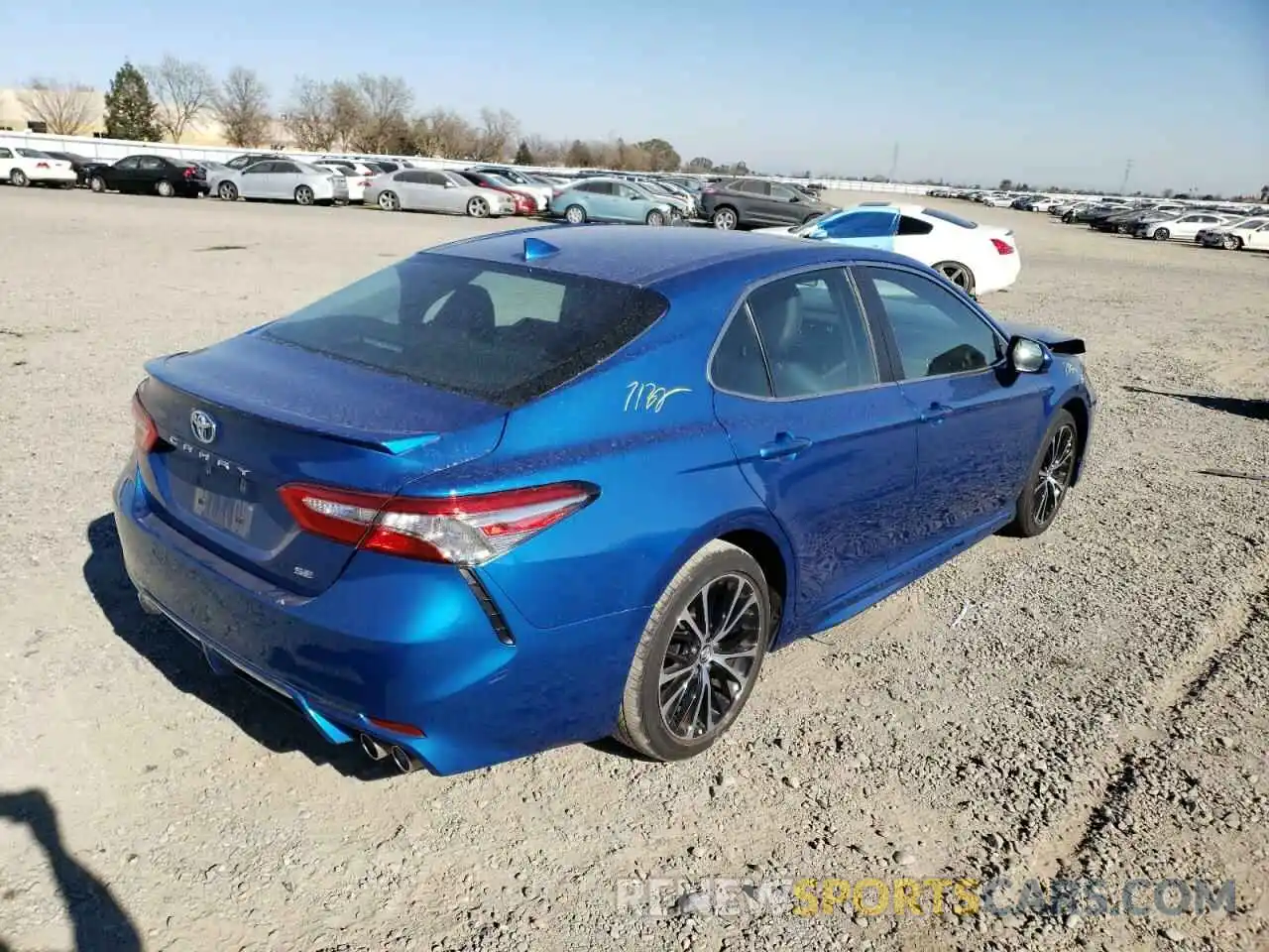 4 Фотография поврежденного автомобиля 4T1B11HK4KU255811 TOYOTA CAMRY 2019