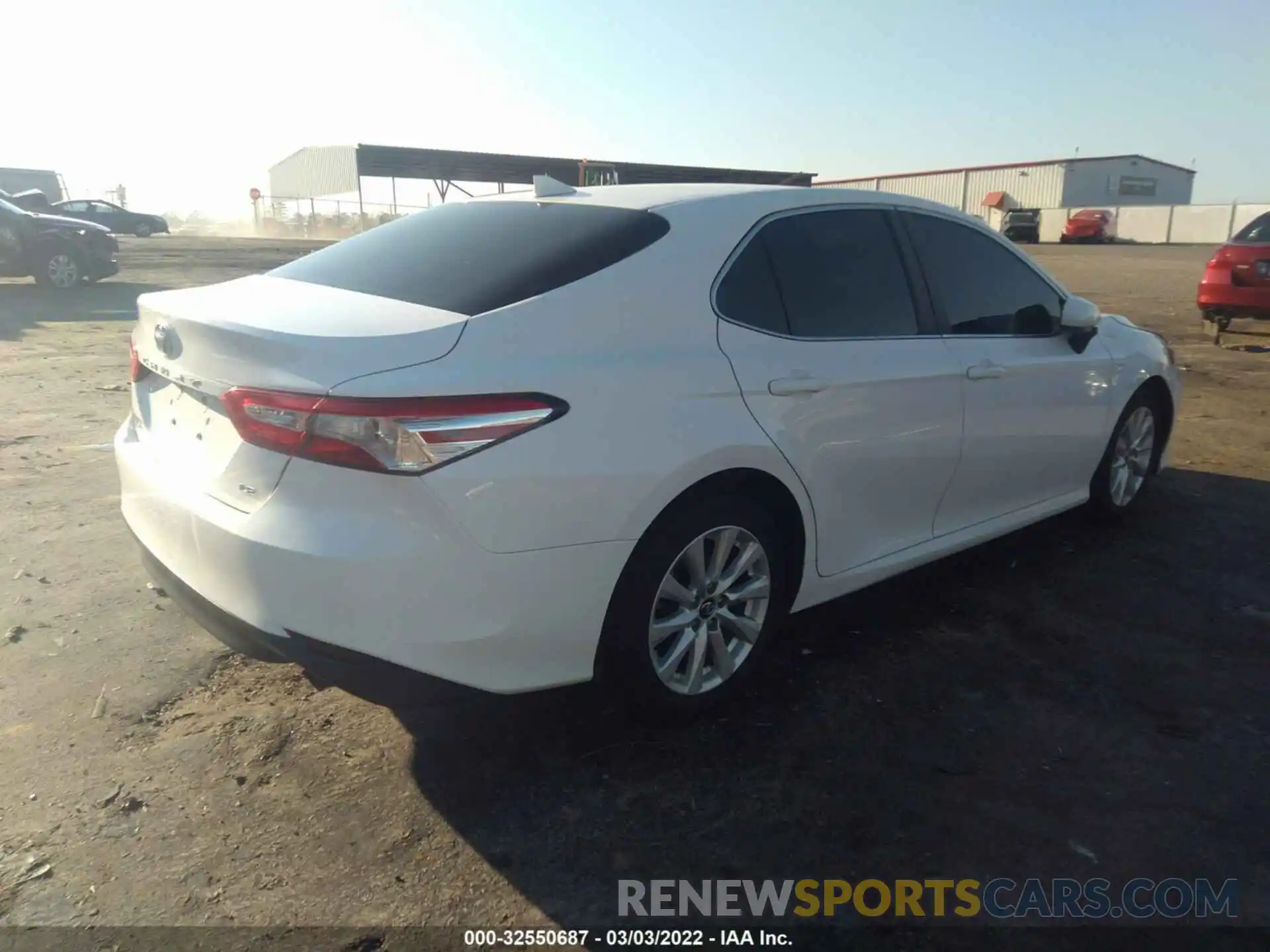 4 Фотография поврежденного автомобиля 4T1B11HK4KU256456 TOYOTA CAMRY 2019