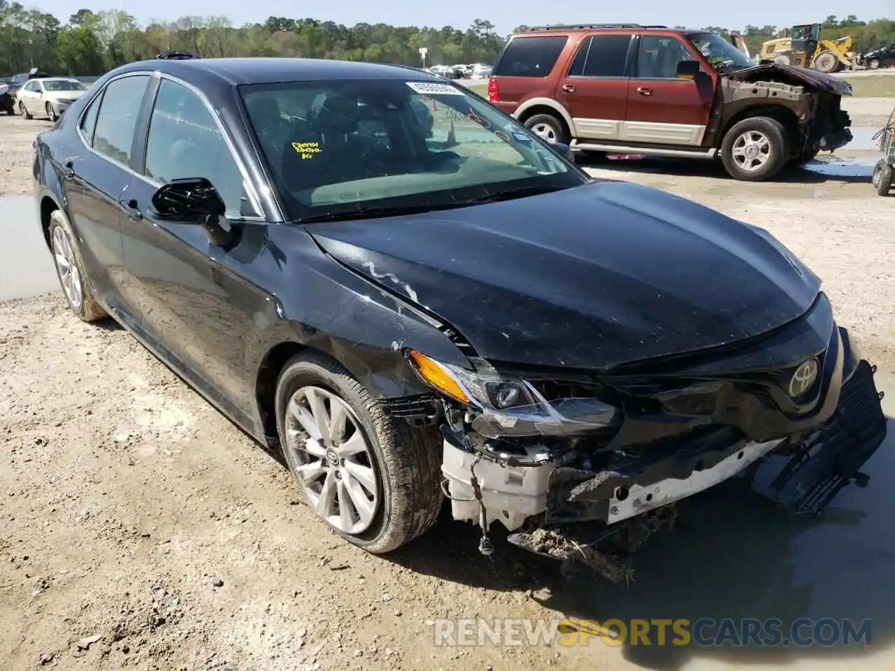 1 Photograph of a damaged car 4T1B11HK4KU256702 TOYOTA CAMRY 2019