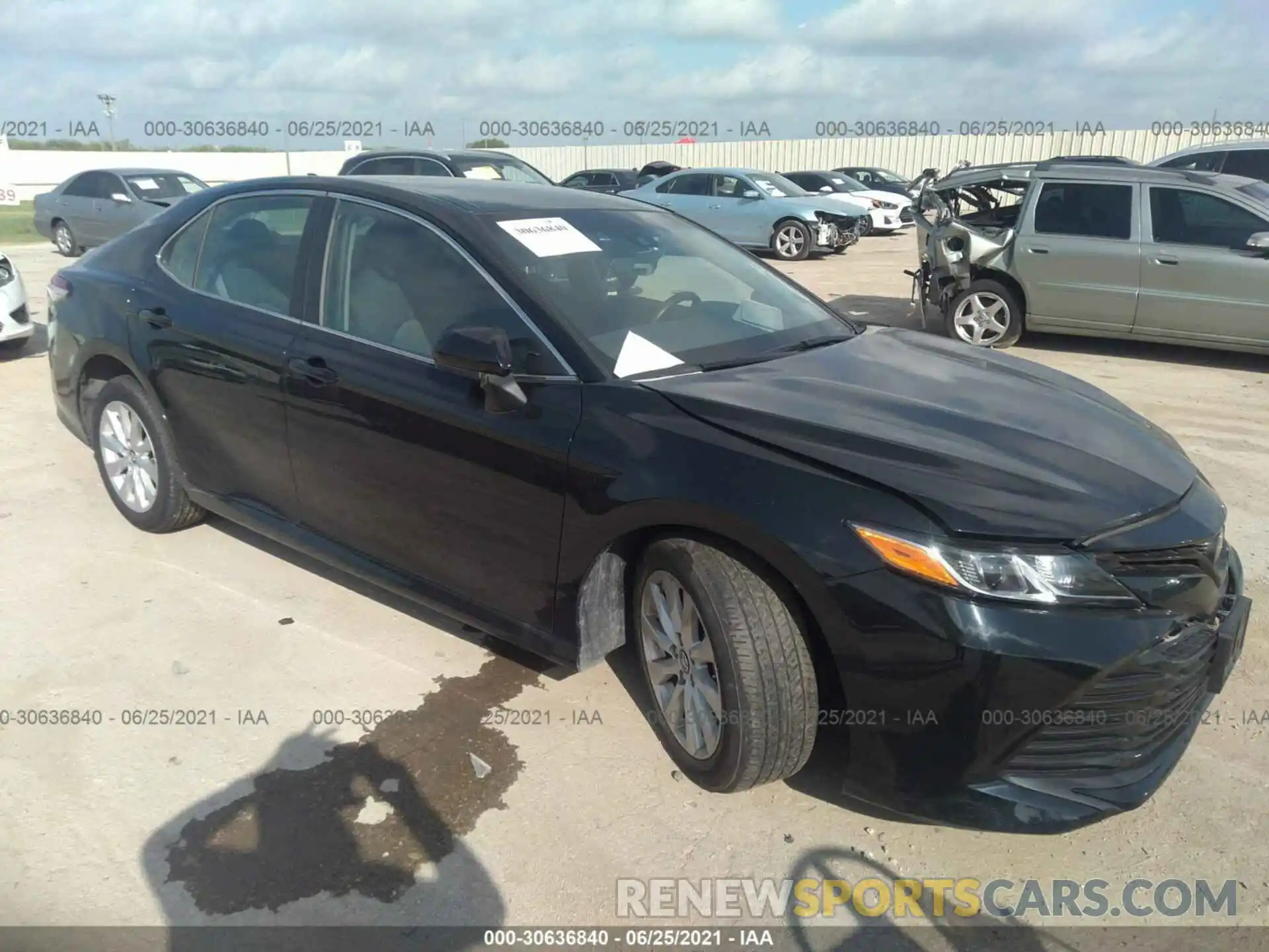 1 Photograph of a damaged car 4T1B11HK4KU257977 TOYOTA CAMRY 2019