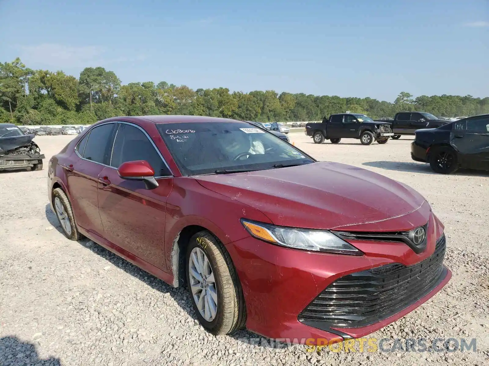 1 Photograph of a damaged car 4T1B11HK4KU258692 TOYOTA CAMRY 2019