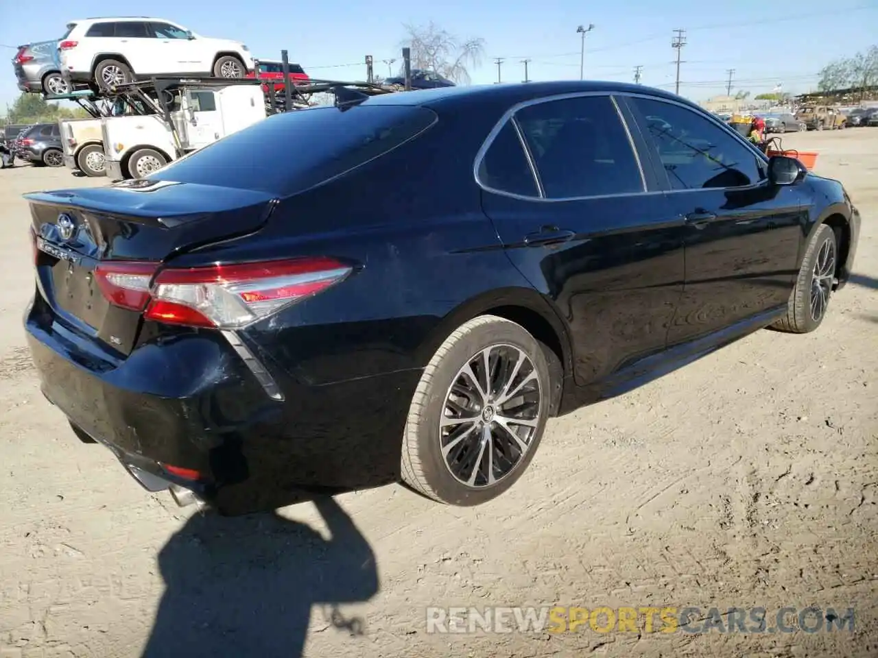 4 Photograph of a damaged car 4T1B11HK4KU259034 TOYOTA CAMRY 2019