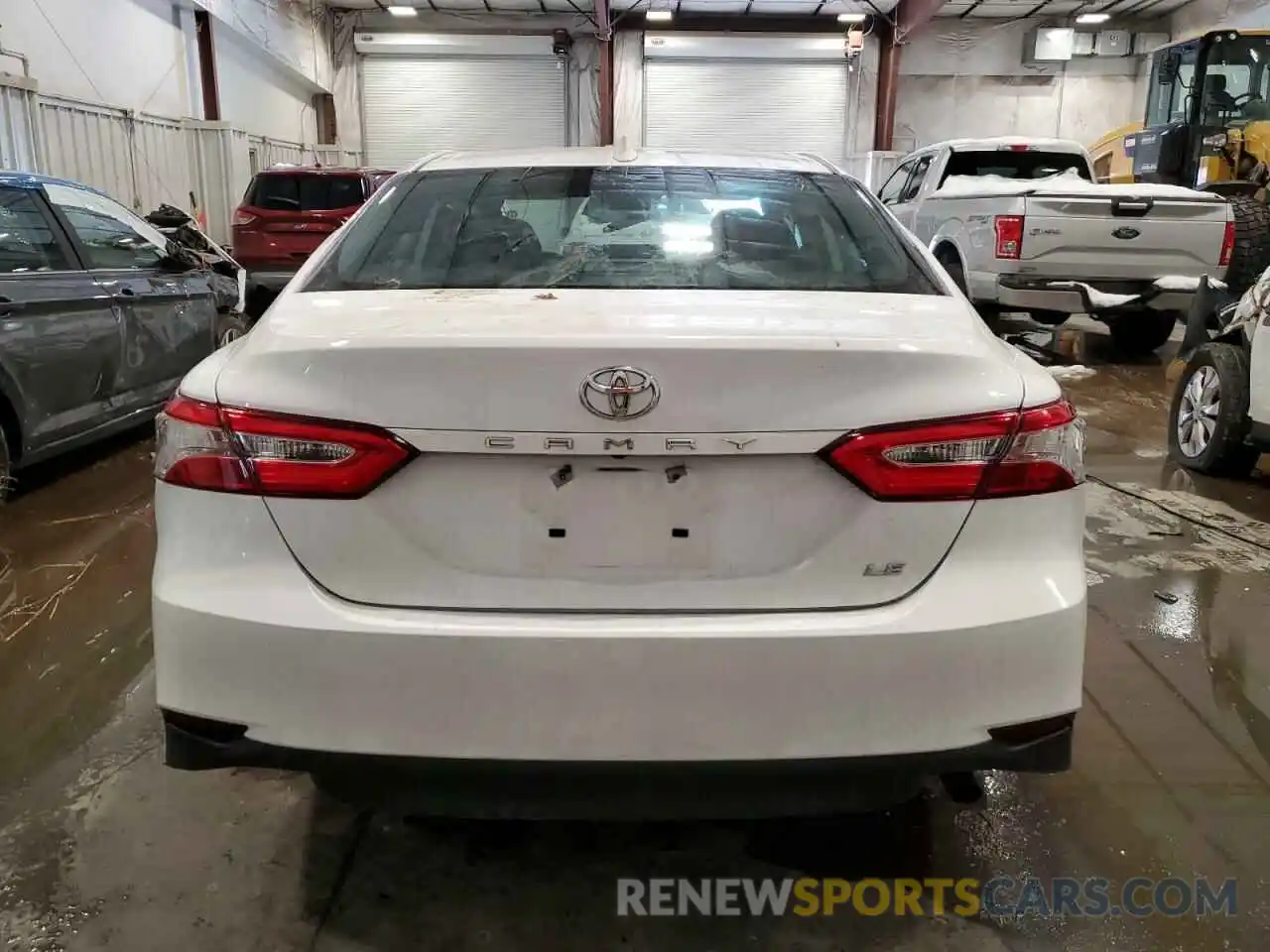 6 Photograph of a damaged car 4T1B11HK4KU260667 TOYOTA CAMRY 2019