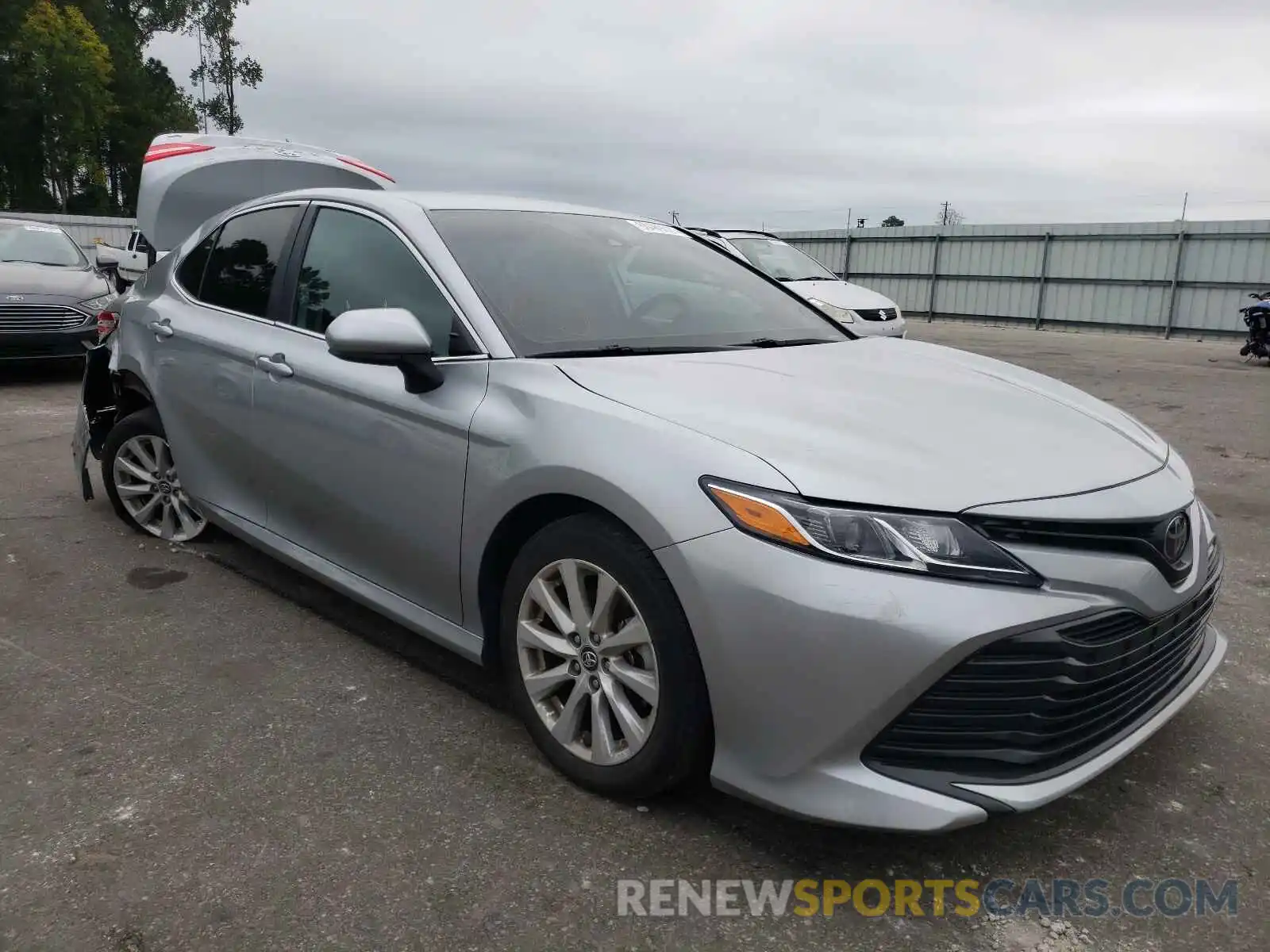 1 Photograph of a damaged car 4T1B11HK4KU261026 TOYOTA CAMRY 2019