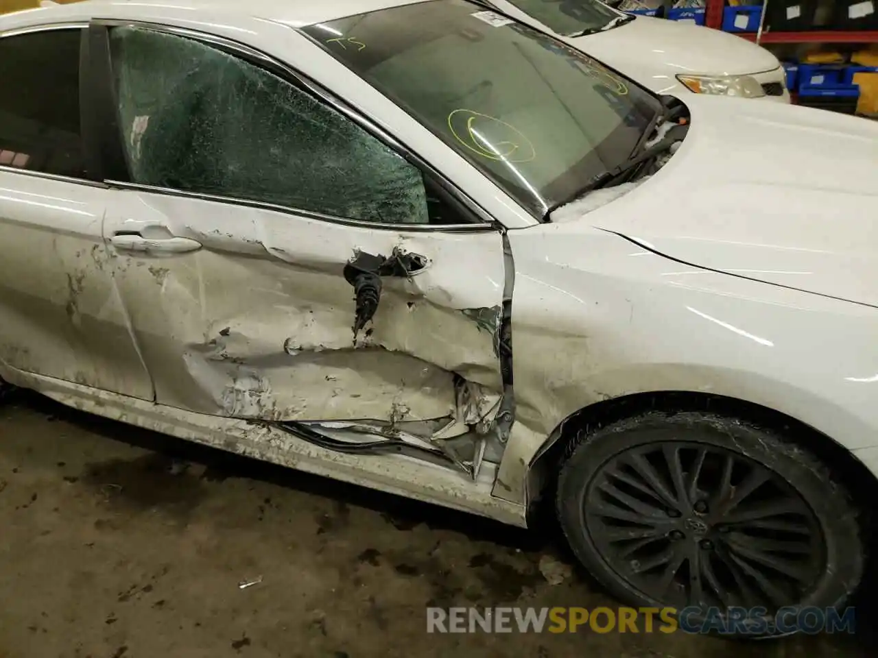 9 Photograph of a damaged car 4T1B11HK4KU261740 TOYOTA CAMRY 2019