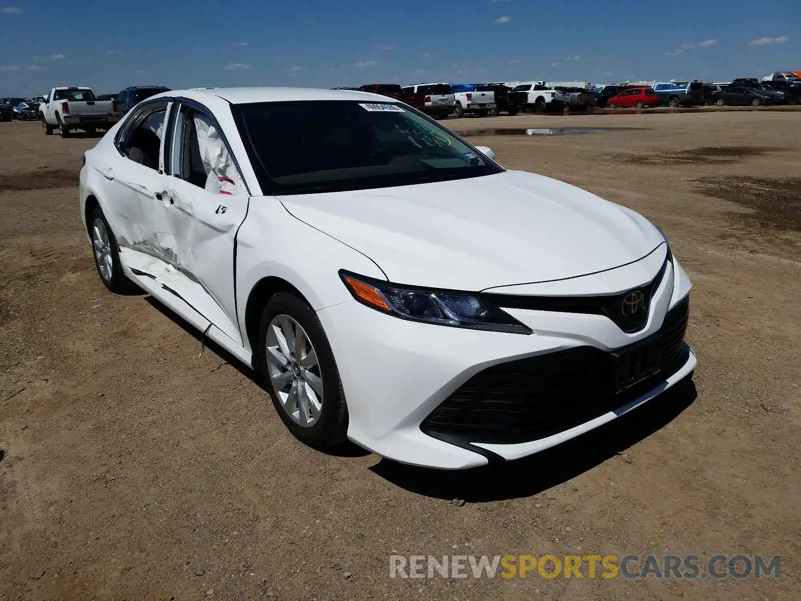 1 Photograph of a damaged car 4T1B11HK4KU261785 TOYOTA CAMRY 2019