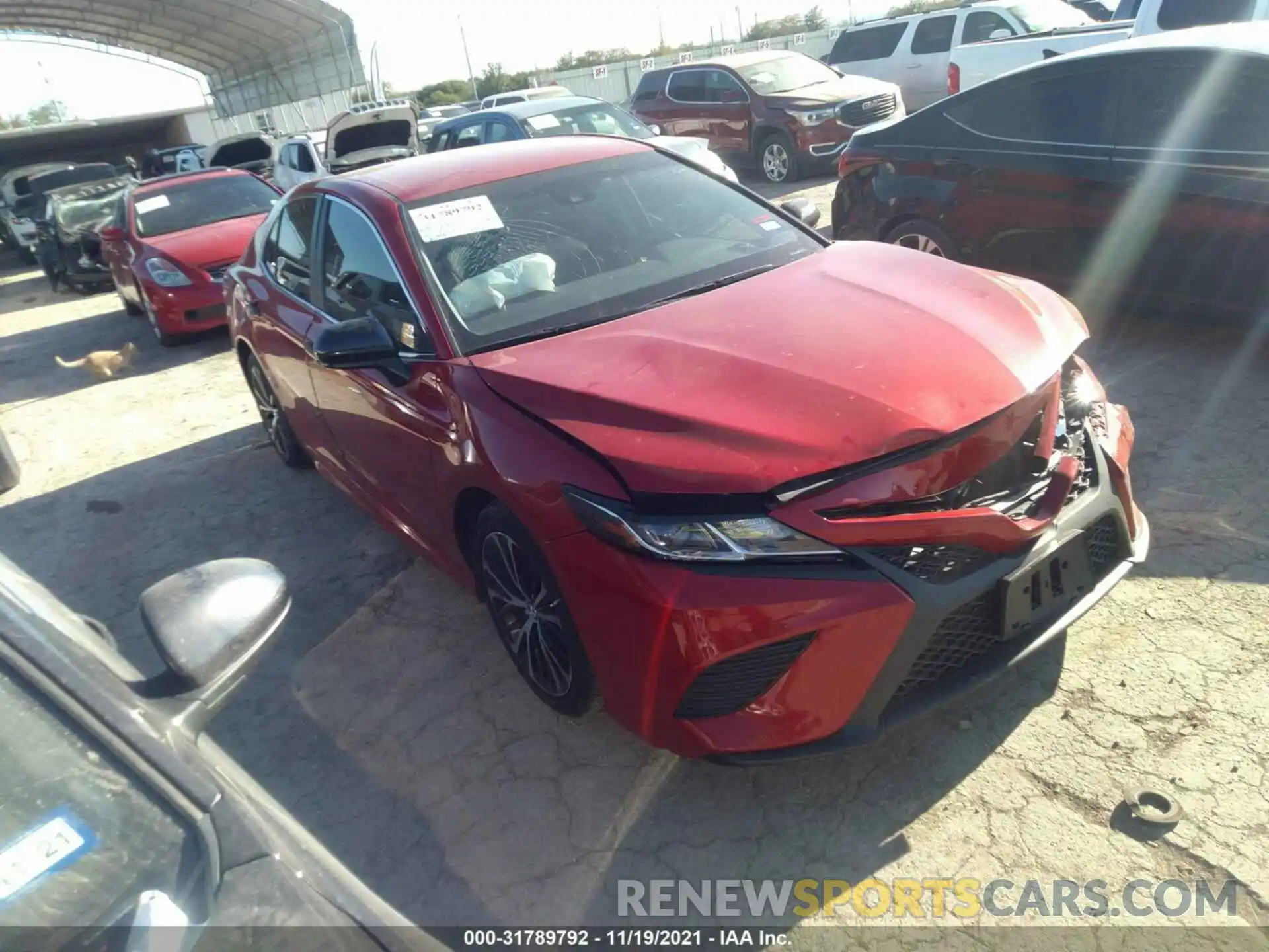 1 Photograph of a damaged car 4T1B11HK4KU262452 TOYOTA CAMRY 2019