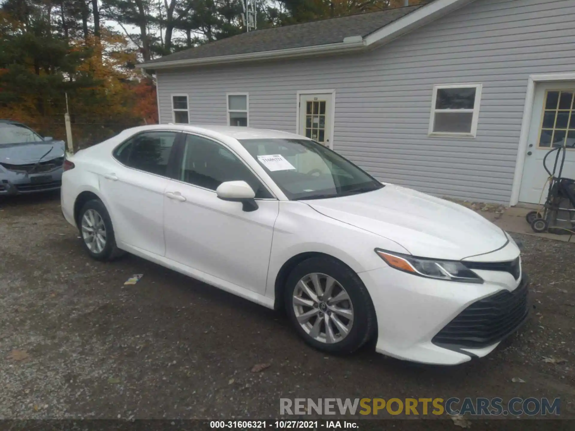 1 Photograph of a damaged car 4T1B11HK4KU265612 TOYOTA CAMRY 2019