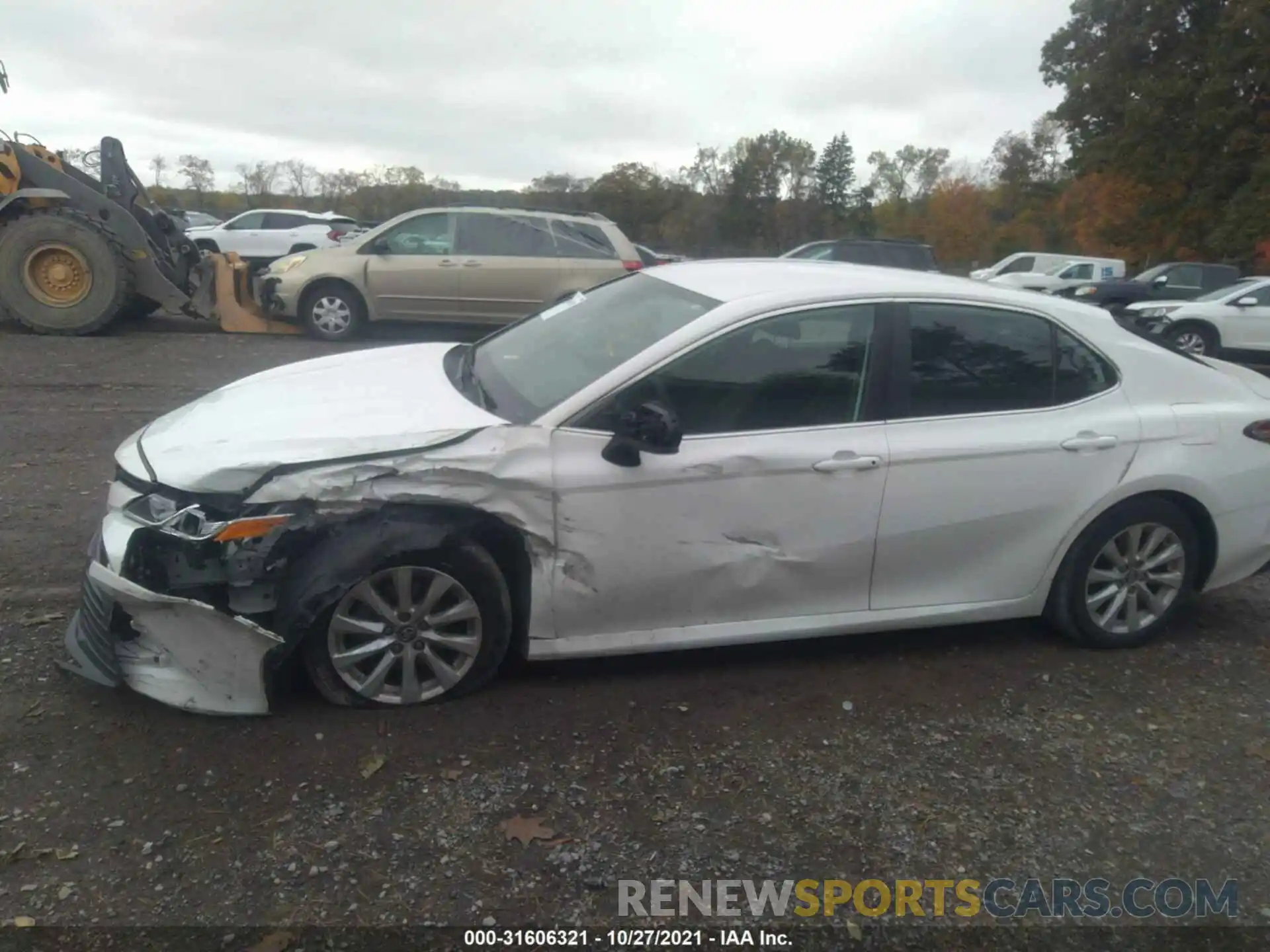 6 Photograph of a damaged car 4T1B11HK4KU265612 TOYOTA CAMRY 2019